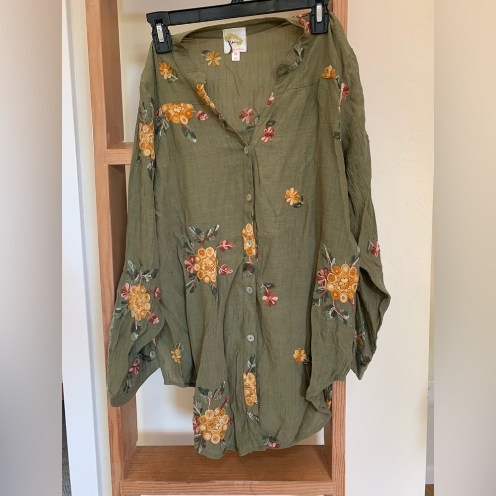 Fig and Flower top